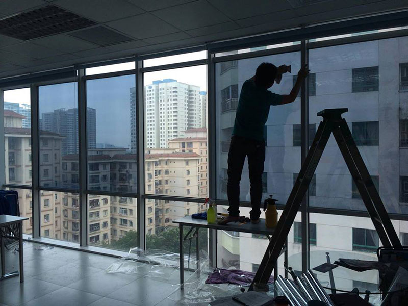 Dán Phim Cách Nhiệt Ô Tô Và Nhà Kính Tại Bình Phước